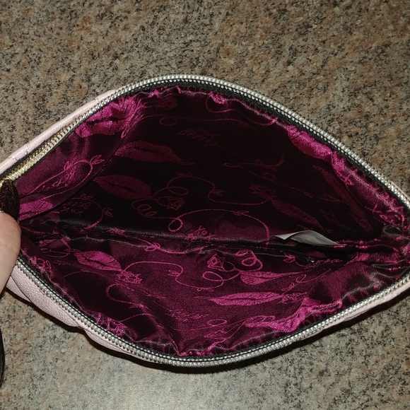 Betsey Johnson Small Clutch - Picture 3 of 4